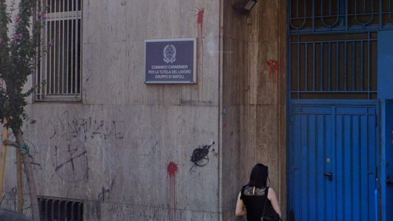 Corruzione a Napoli: un braccio di ferro tra istituzioni e cittadini