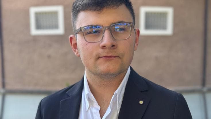 Social media e politica giovanile: la sfida di Matty il biondo ad Angri
