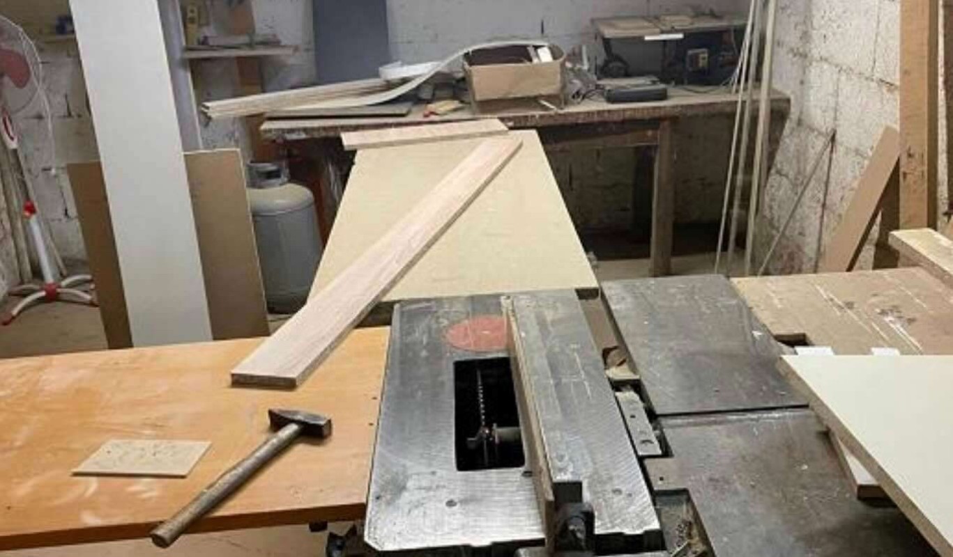 Falegnameria abusiva ad Avellino: scattano denunce e chiusure forzate