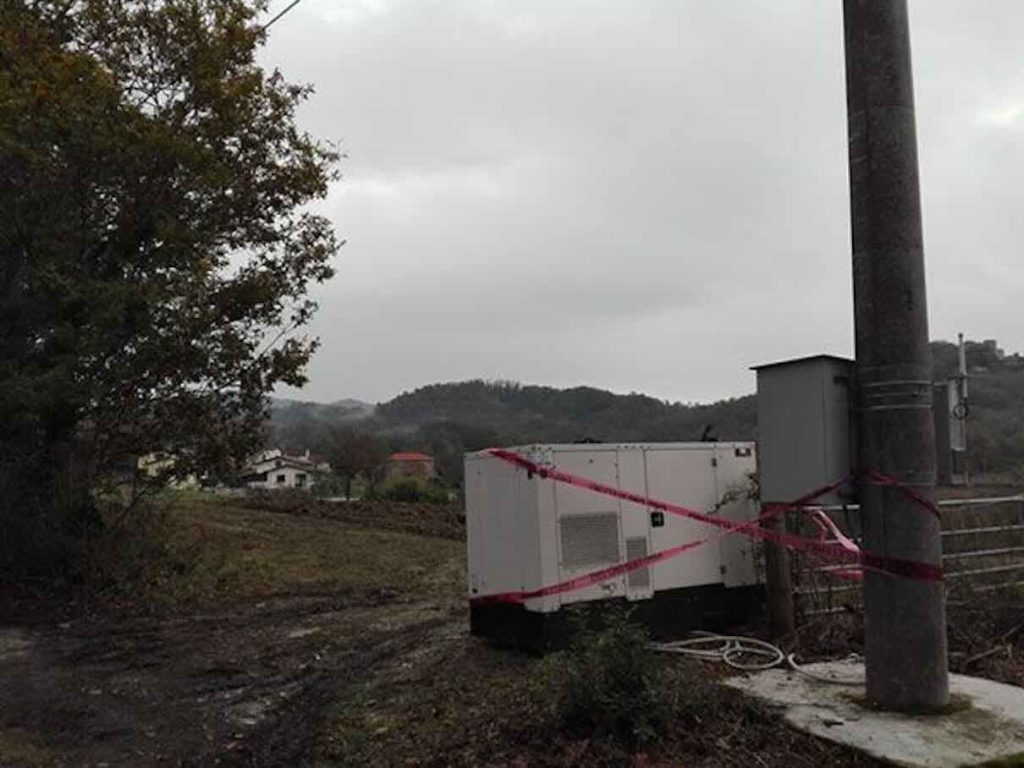 Napoli e provincia nel mirino del caldo estremo: scattano blackout e misure d’emergenza