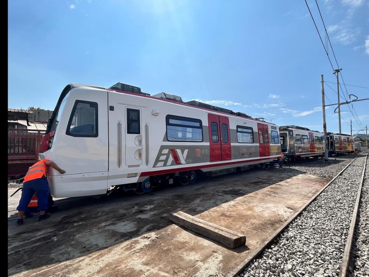 Nuovi treni in arrivo per l’Eav: il piano di Diamantini per un servizio migliore a Napoli