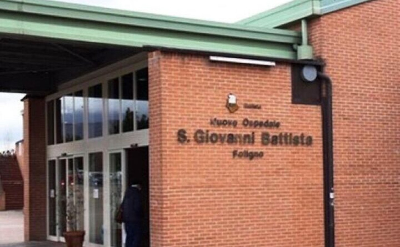 Tragedia a Napoli: ex sindaco colto da malore proprio davanti all’ospedale