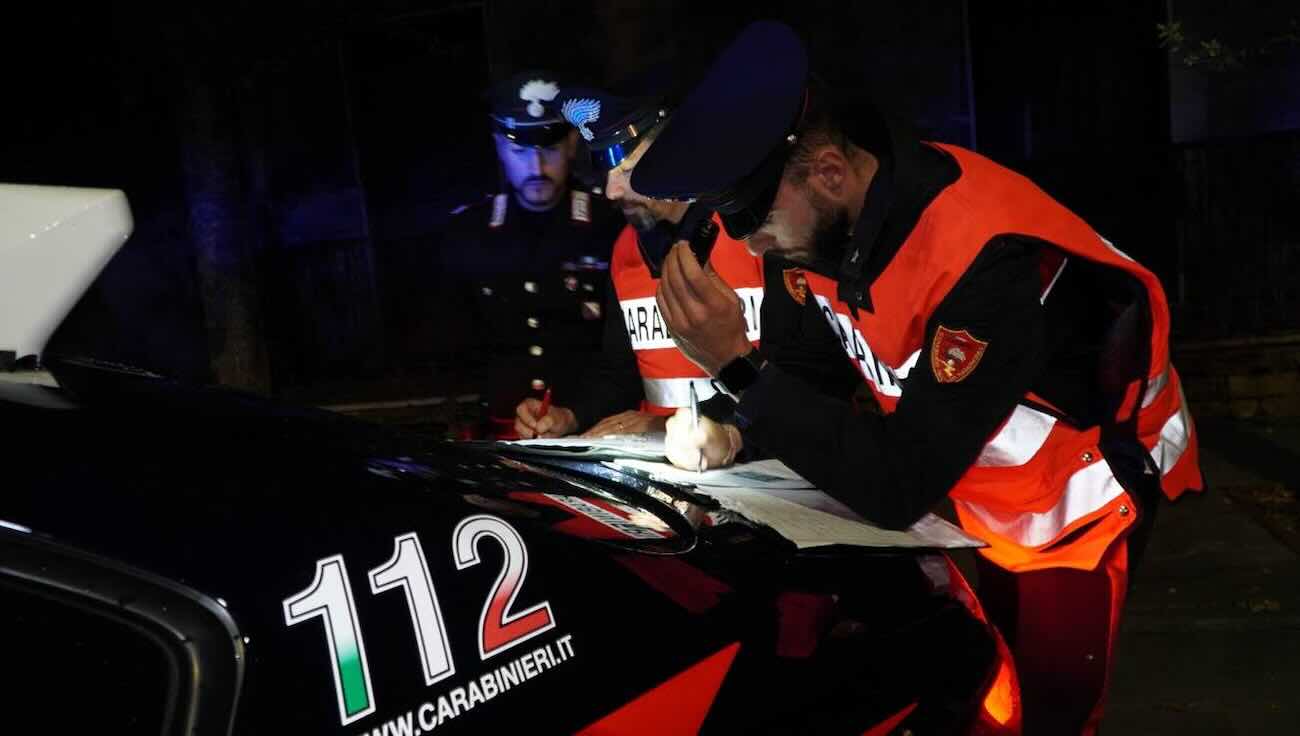 Geolier in concerto a Napoli: scattano 7 denunce e 9 segnalazioni per droghe fra i fan