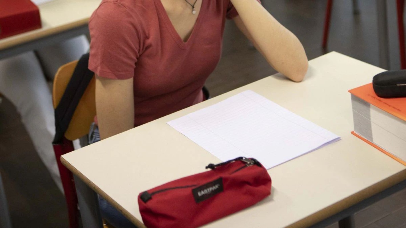 Maturità a Napoli: studenti trionfano con il tema sull’«incanto»