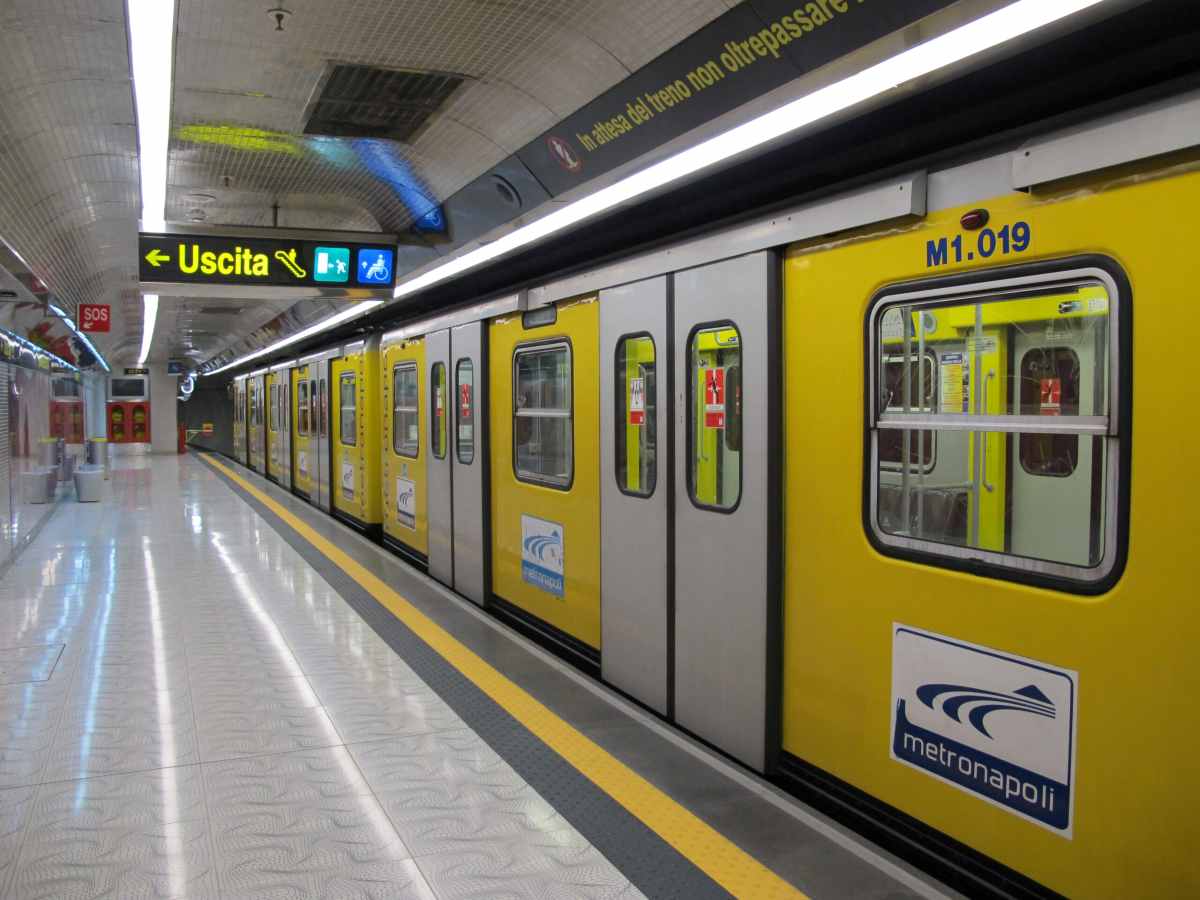 Napoli, disagi in arrivo: chiusure della Metro Linea 2 da agosto tra Montesanto e Piazza Amedeo