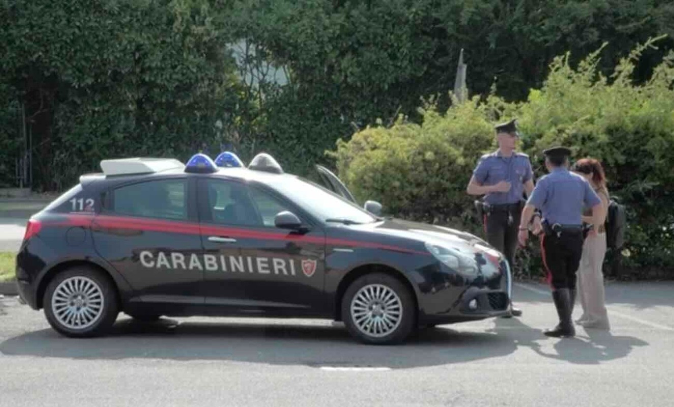 Lite per una donna contesa: un napoletano morto travolto da un’auto, fermato il sospetto 31enne