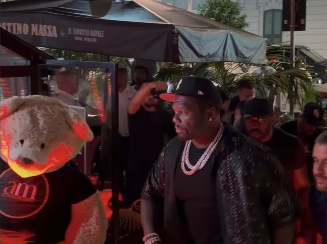 50 Cent a Napoli: cena esclusiva da El Sombrero prima del concerto con Geolier allo Stadio Maradona
