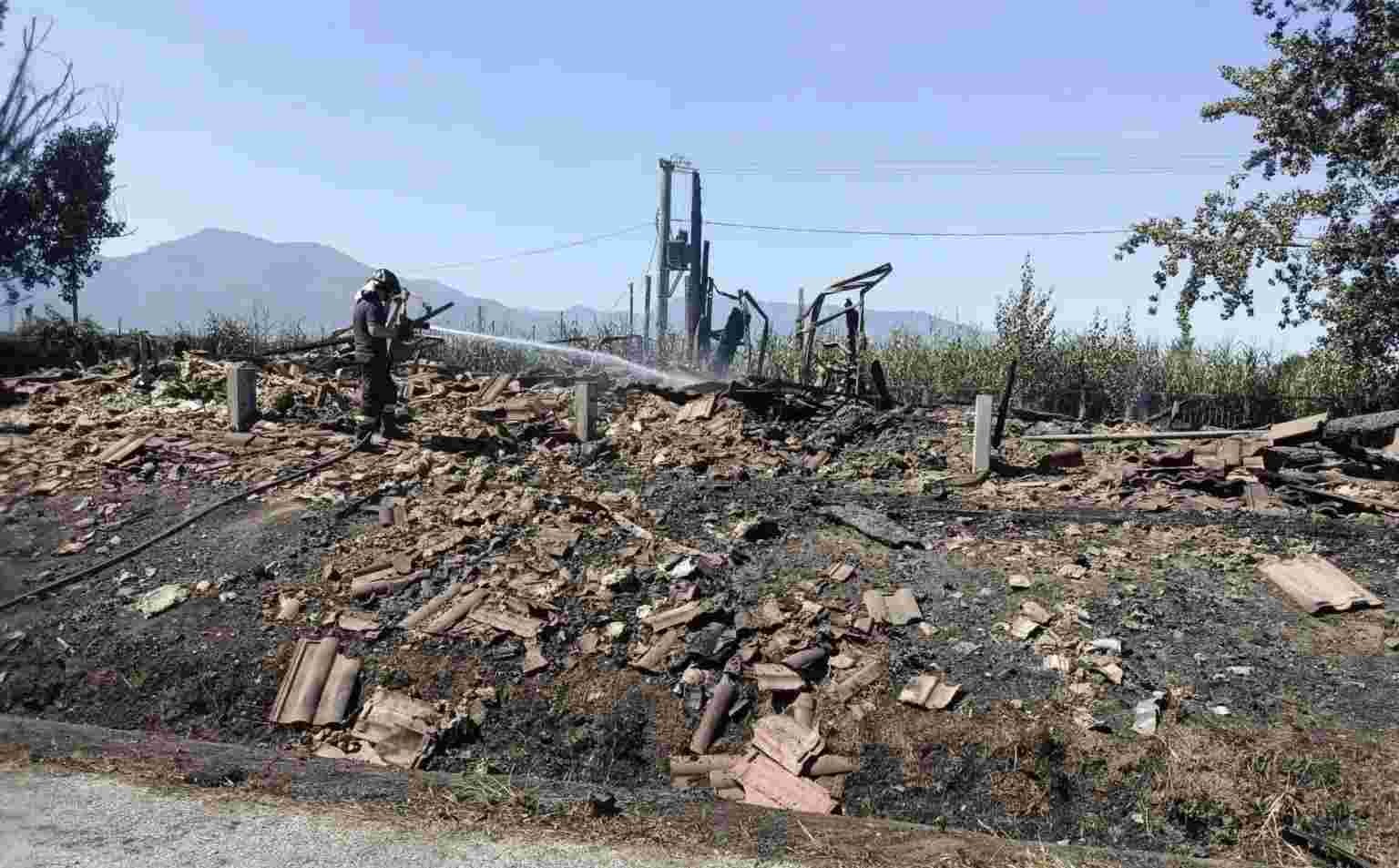Longola in lotta: più di 50 associazioni contro le fiamme per preservare la memoria collettiva