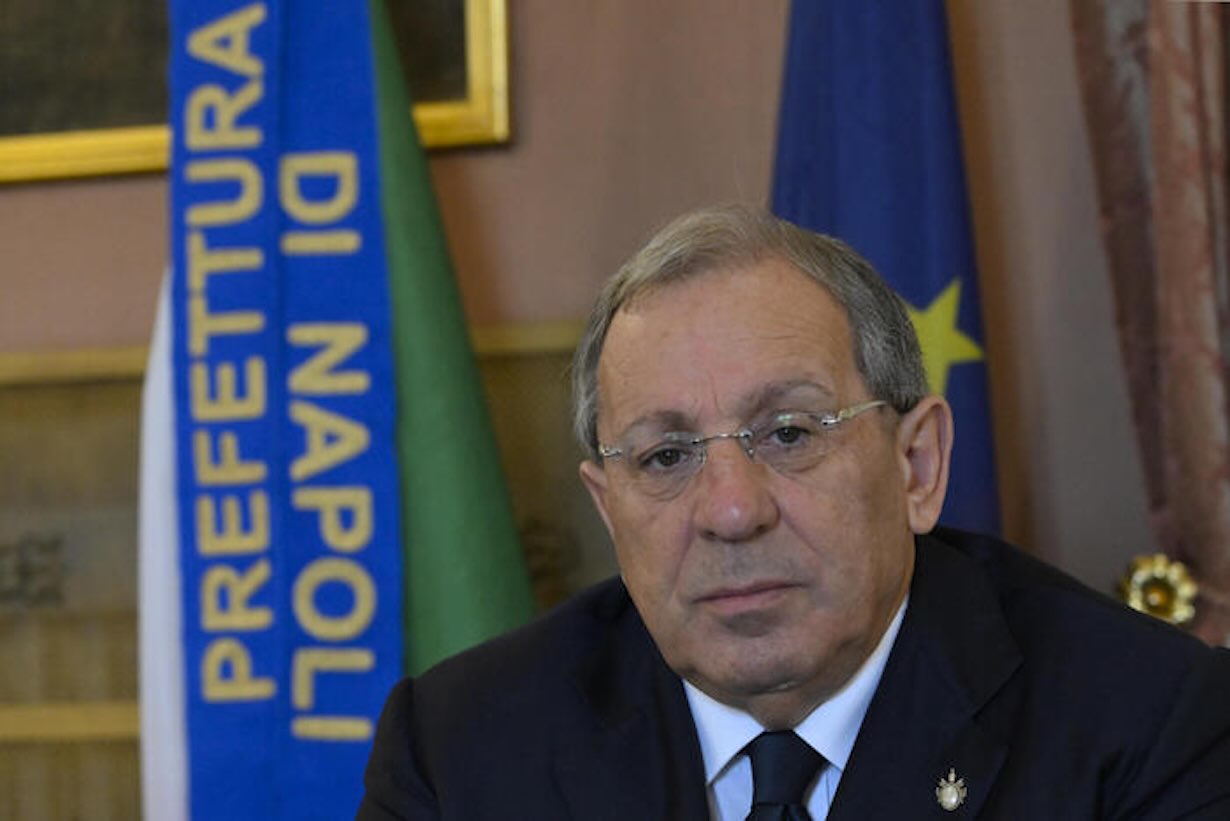 Napoli, in campo contro la violenza: la Prefettura impone 161 divieti di detenzione armi in sei mesi