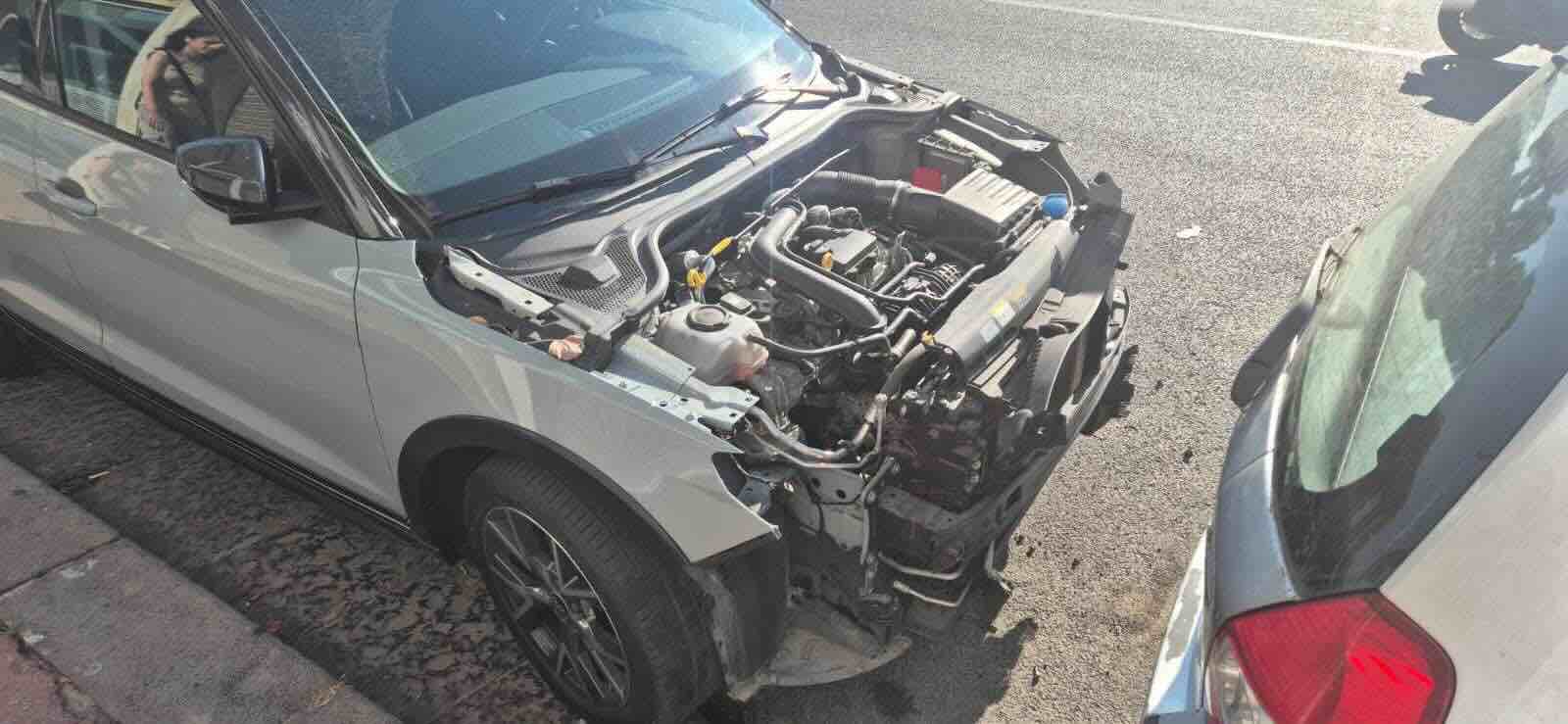 Posillipo sotto attacco: auto smontate e derubate in pieno giorno