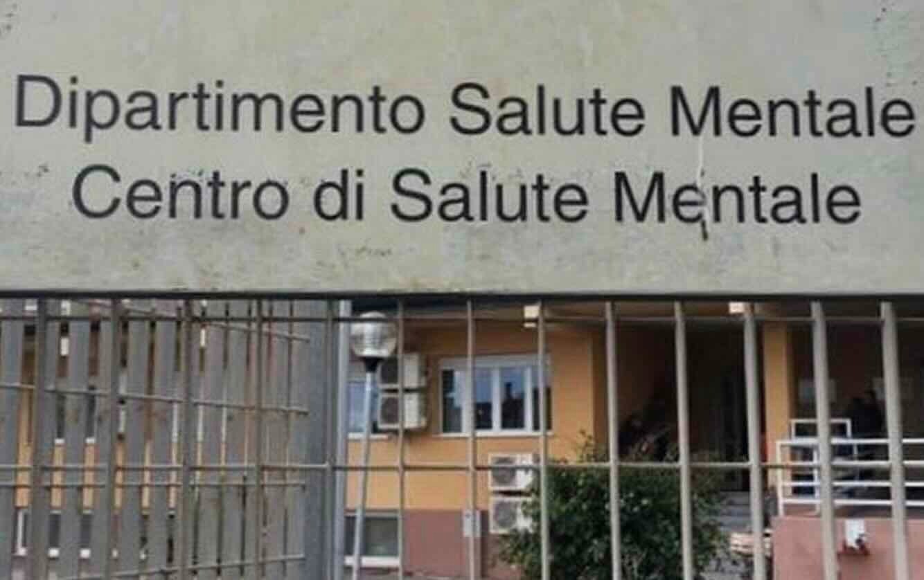 Napoli, centri di salute mentale in crisi: chiude l’assistenza H24, cittadini in allerta