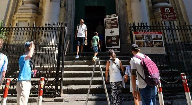 Caldo torrido a Napoli: come il mercato del lavoro e la sicurezza pubblica ne risentono