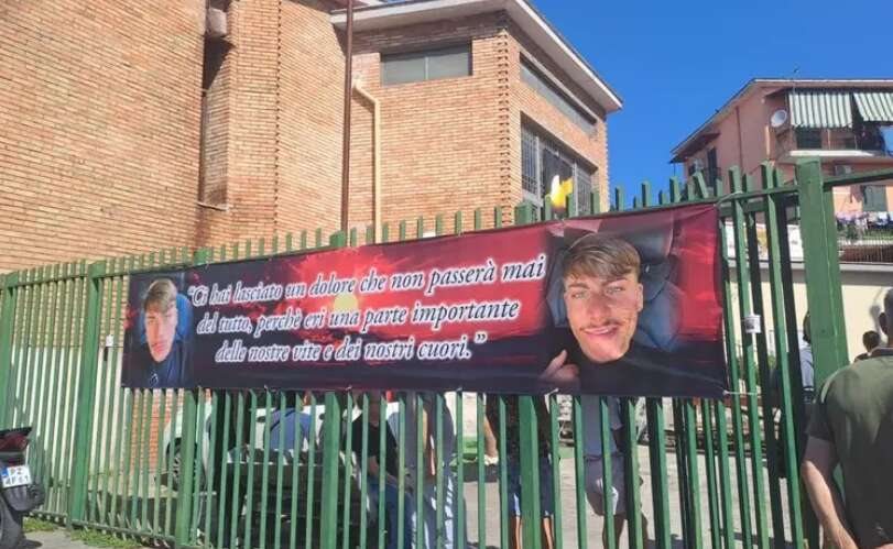 Napoli in crisi: il grido di dolore dopo l’omicidio di Lorenzo Spasiano