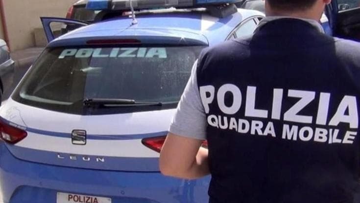 Sparare in piazza a Napoli: la violenza che segna i Quartieri Spagnoli