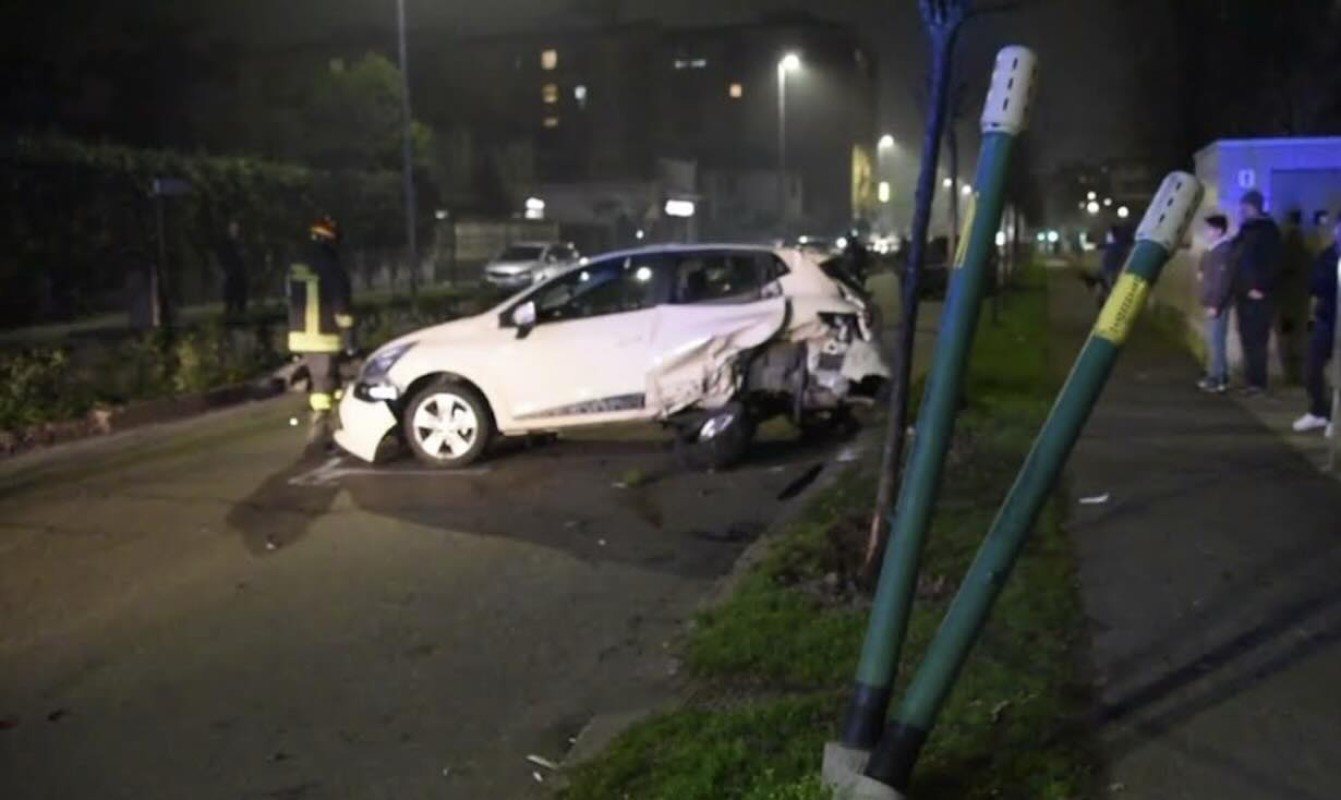 Via Stadera, tragedia in strada: muore un 72enne dopo un violento schianto