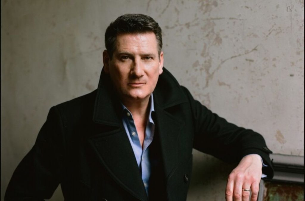 Napoli rivive gli anni ‘80: Tony Hadley infiamma il Mercadante in attesa dei Duran Duran