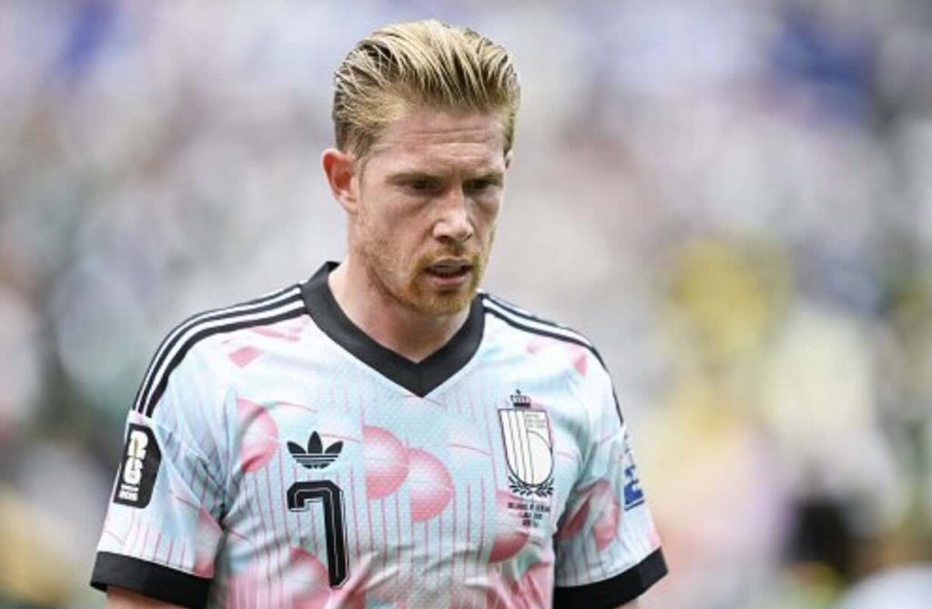 De Bruyne annuncia: «Torno in campo più forte, ma ora ho bisogno di una pausa dopo un anno di battaglie»