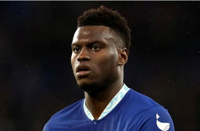 Napoli, Badiashile ora è il primo obiettivo: la società prepara l’assalto al centrale del Chelsea