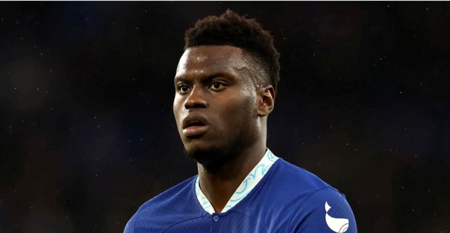 Napoli, Badiashile ora è il primo obiettivo: la società prepara l’assalto al centrale del Chelsea