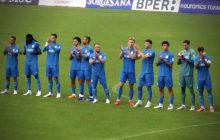 Napoli sogna in grande: la Carrarese battuta 2-0, ma l’infortunio di Vergara preoccupa la piazza azzurra.