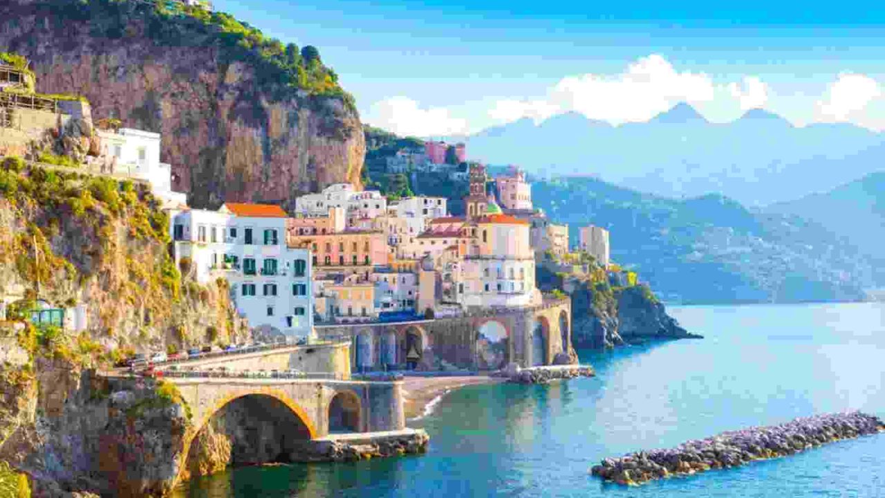 Sospensione dell’ordinanza: bus turistici tornano a circolare in Costiera Amalfitana fino al 27 luglio
