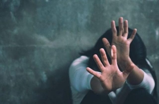 Arrestato un lavoratore domestico per abusi su due sorelle minorenni in provincia di Avellino