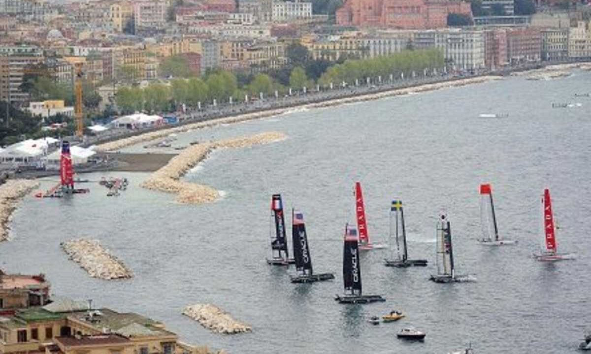 Napoli punta agli sponsor per brillare durante la Coppa America: opportunità per la città!