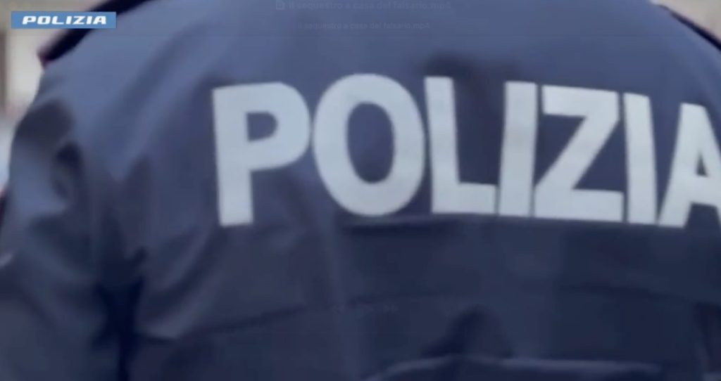 Avellino, anziano in manette: molestie nei confronti della vicina di casa