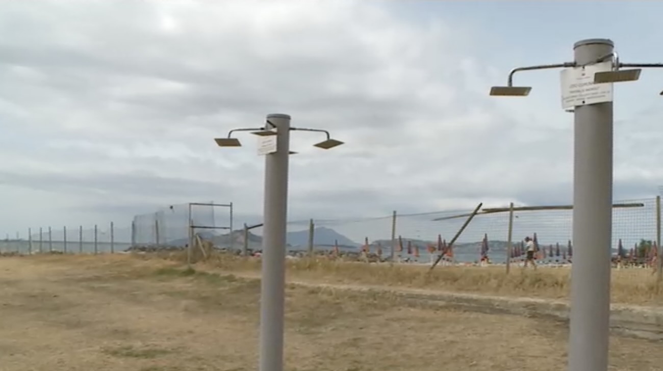 Bagnoli torna a sorridere: riaprono la spiaggia libera e il Lido Comunale per tutti i cittadini