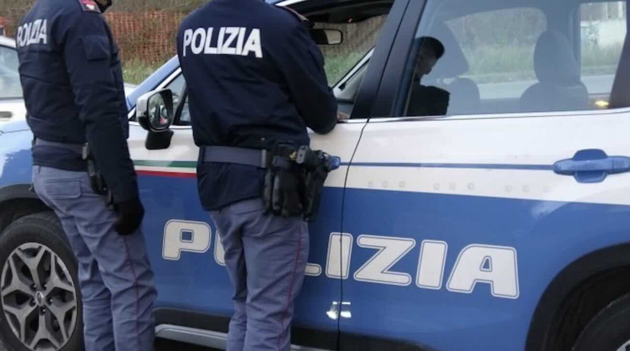 Arrestato un falso maresciallo: rapina gioielli per 20.000 euro a Napoli