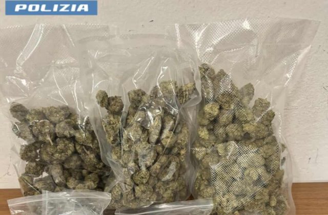 Barra, fermato 19enne con 300 grammi di marijuana: scatta l’intervento delle forze dell’ordine