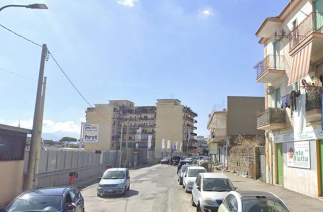 Secondigliano, blitz contro lo spaccio: arrestato un giovane pusher con droga in tasca