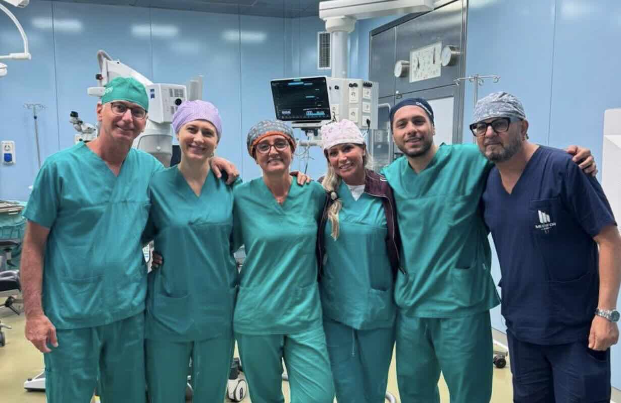 Campania all’avanguardia: impiantato il primo serbatoio farmacologico per combattere la maculopatia