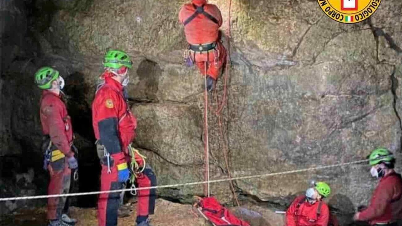 Campitello Matese, due escursionisti di Napoli ritrovati nel bosco: un salvataggio da incubo