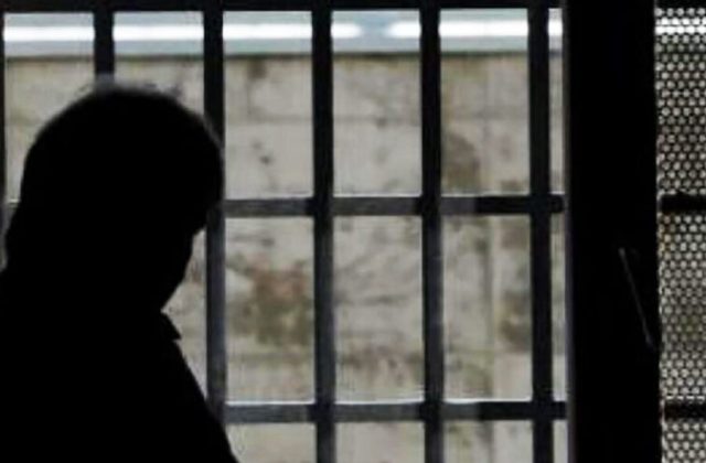 Viterbo, omicidio in carcere: detenuto accoltella il compagno nel cortile