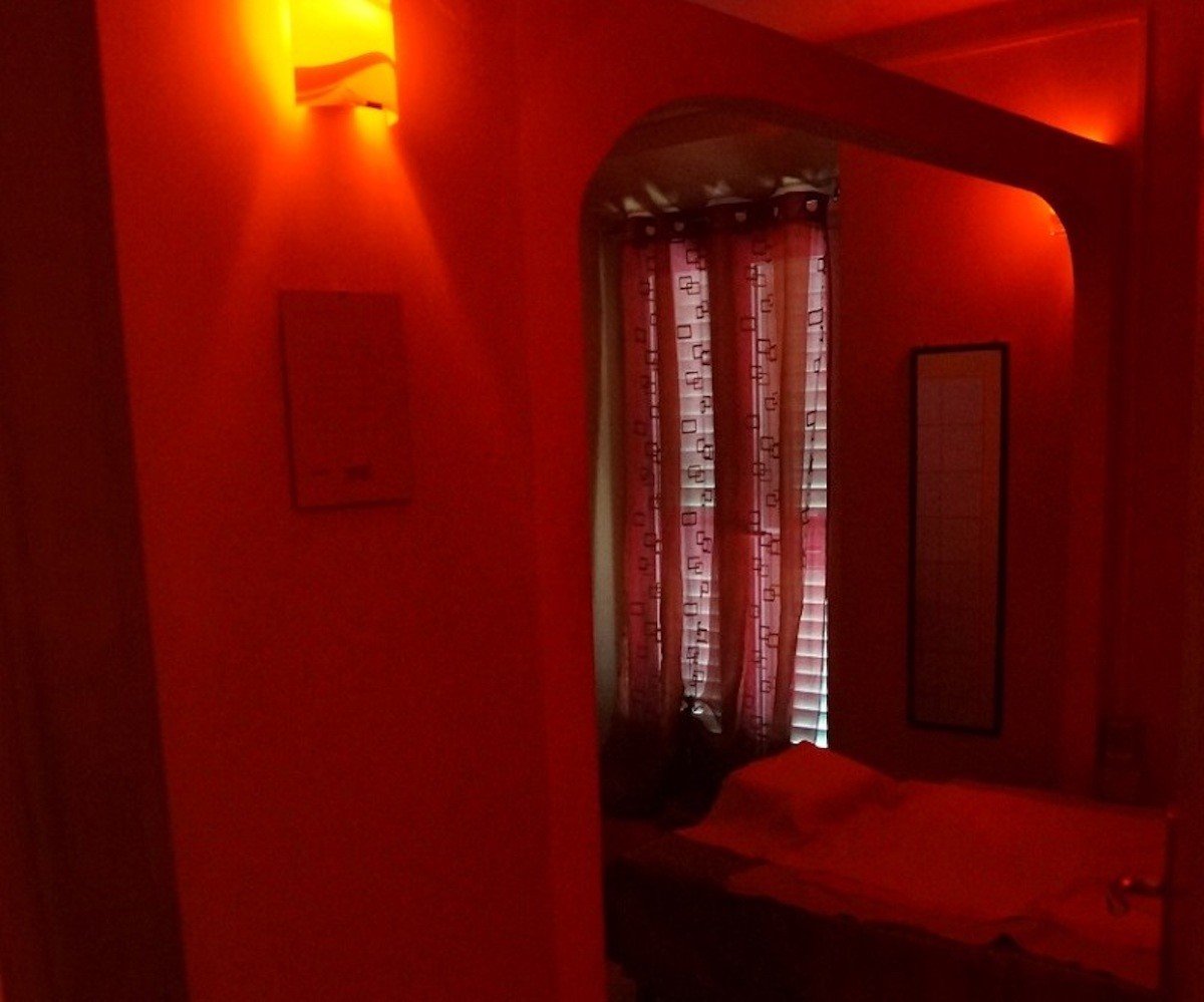 Pozzuoli, sgominate le attività illecite: sequestrata una casa di appuntamenti cinese
