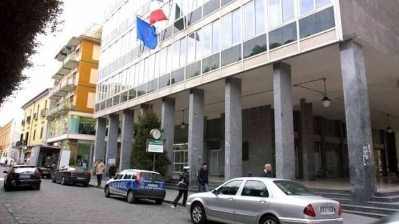 Caserta, lo scioglimento del Comune per camorra: altri sei mesi di incertezze per i cittadini