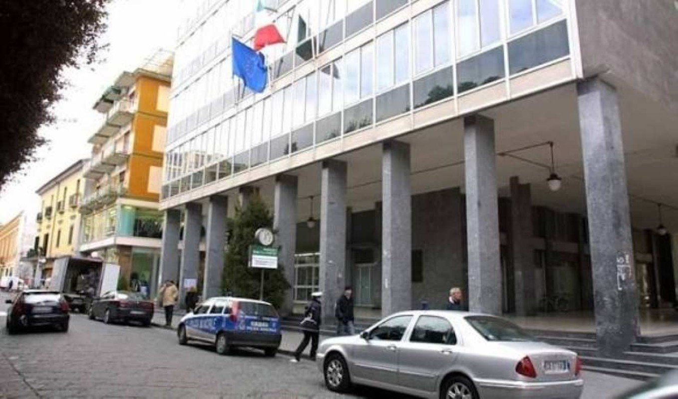 Caserta, lo scioglimento del Comune per camorra: altri sei mesi di incertezze per i cittadini