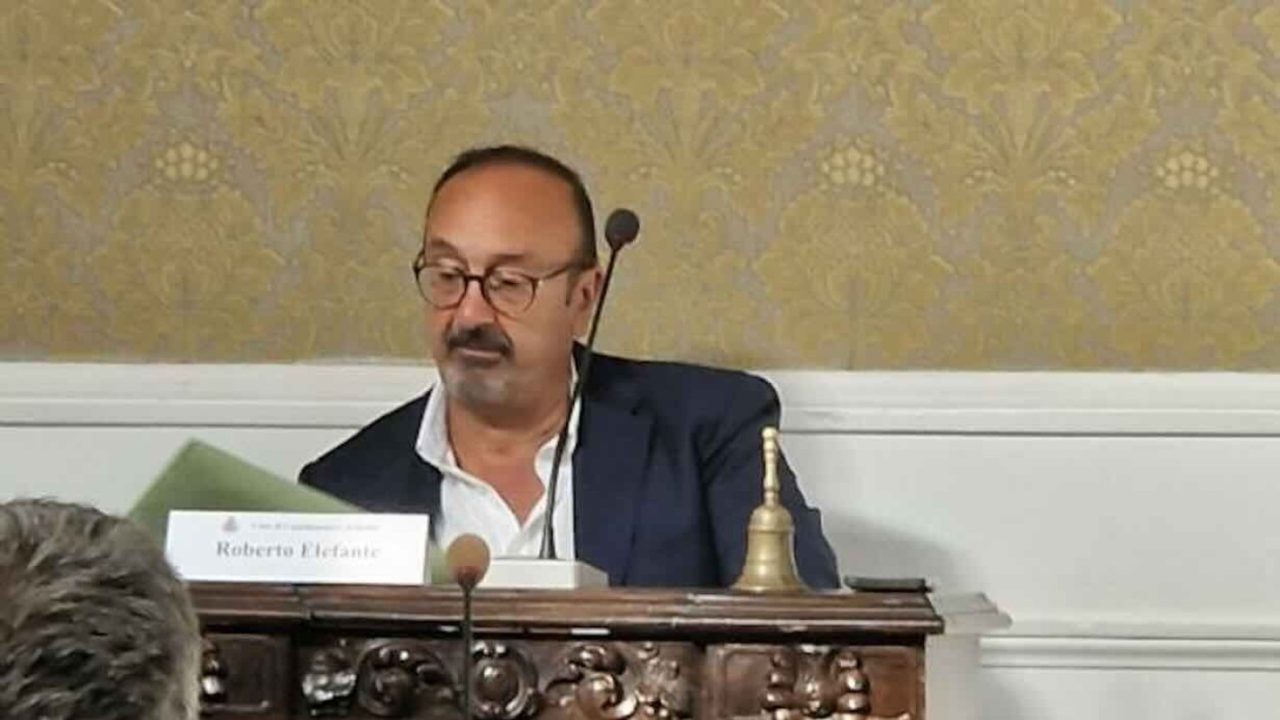 Castellammare, il mistero degli affari di Roberto Elefante: verità scomode sotto inchiesta