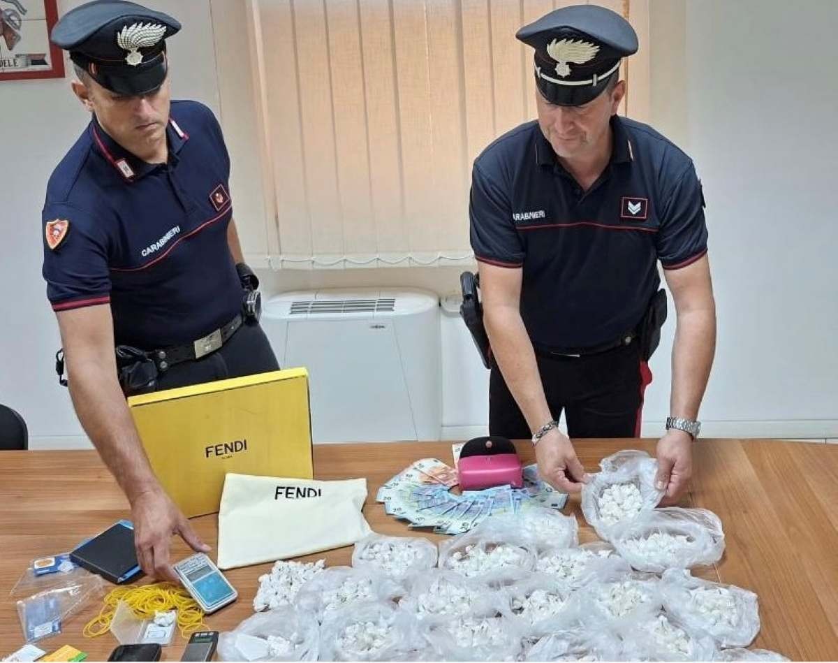 Coppia arrestata nel Sud Pontino: trovati oltre 1.000 stupefacenti in casa