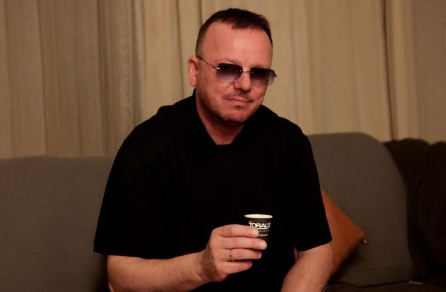 Gigi D’Alessio, causa persa sui diritti discografici: colpo duro per l’artista napoletano