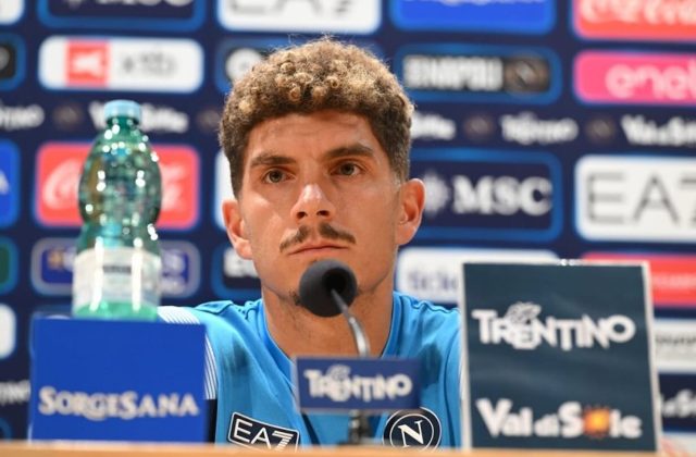 Di Lorenzo: «Napoli è la mia casa, qui voglio chiudere la carriera»