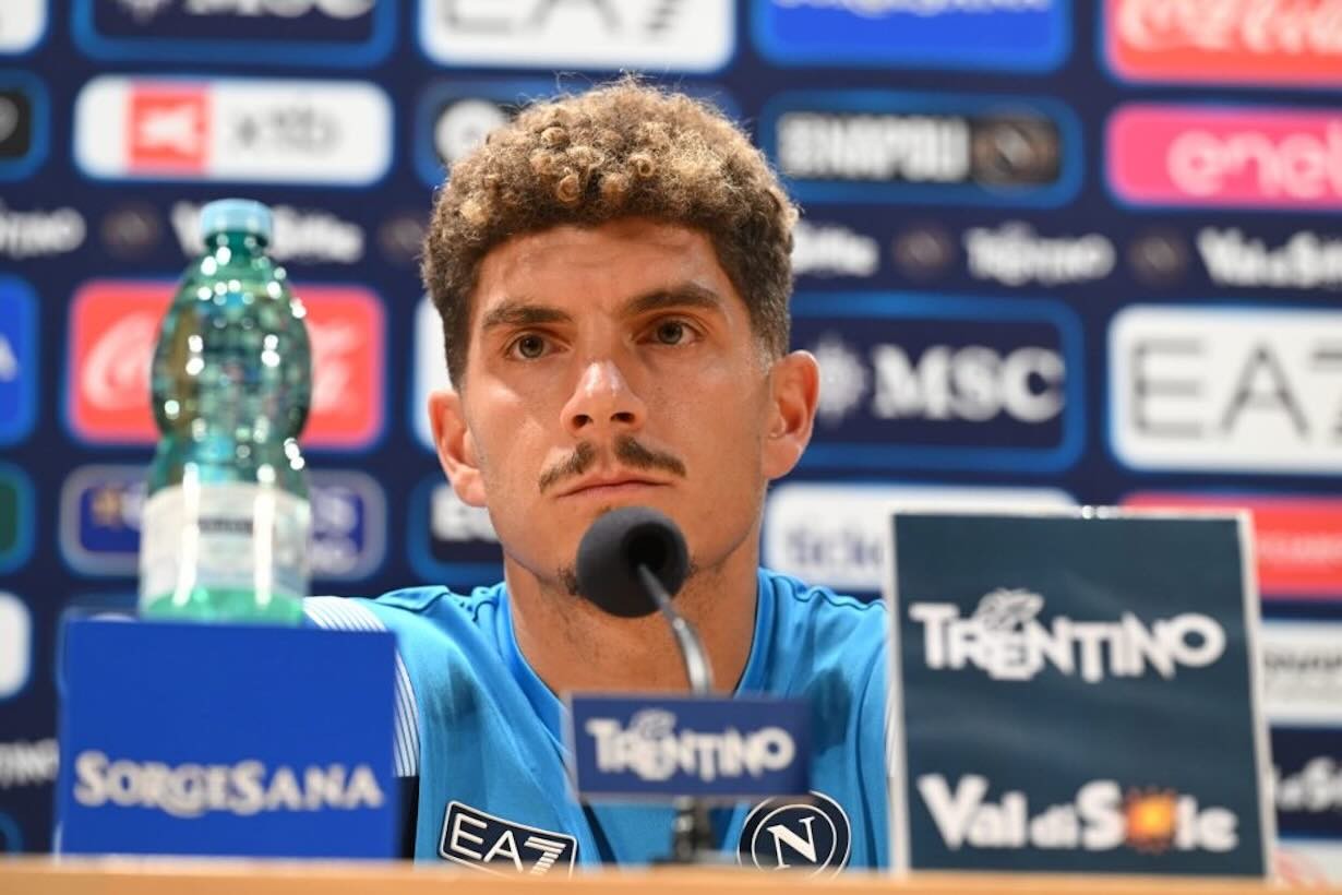 Di Lorenzo: «Napoli è la mia casa, qui voglio chiudere la carriera»