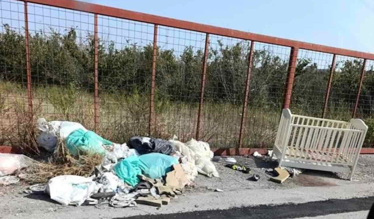 Poggiomarino, emergenza rifiuti: Borrelli (AVS) sollecita bonifiche e videotrappole per contrastare le discariche abusive