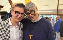 Don Patriciello: «Adriano, ti abbraccio. È il momento di rinascere»