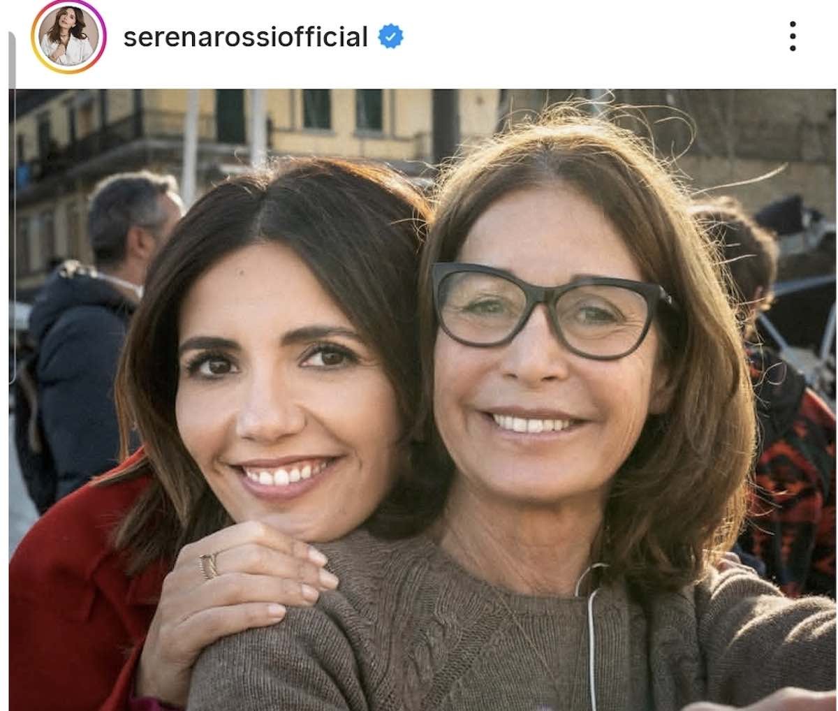 Addio a un’icona del panorama televisivo: la regista di ‘Mina settembre’ e ‘Un medico in famiglia’ ci lascia.
