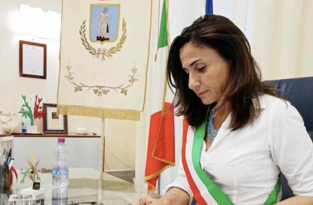 Ercolano, sorpresa per i cittadini: annullato il bando per il nuovo addetto stampa