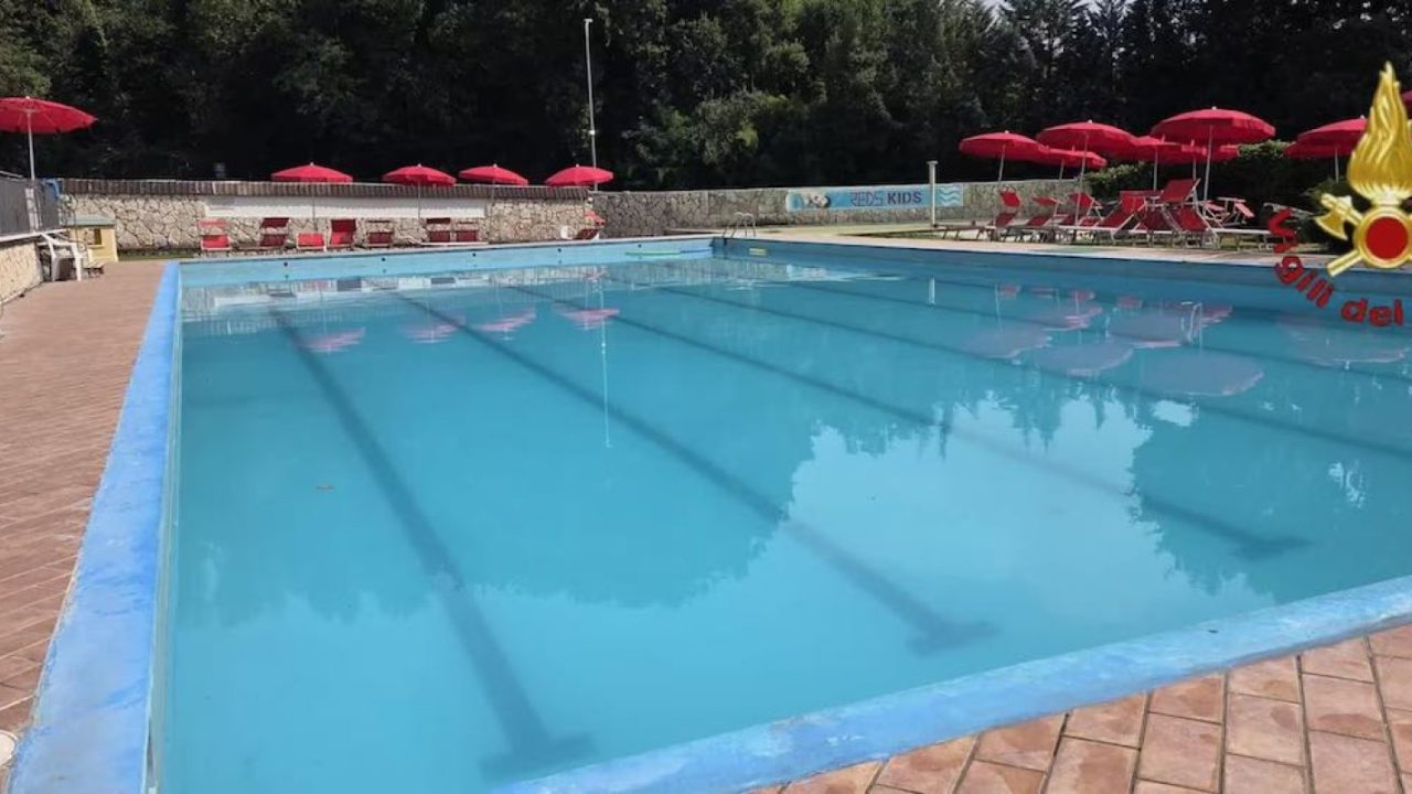 Grave incidente in piscina: 5 bambini ricoverati e 50 evacuati per esalazioni di cloro alle porte di Roma