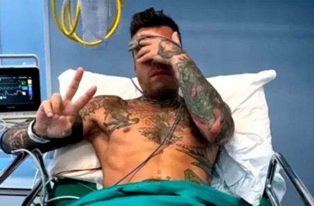 Fedez annulla il tour estivo dopo il ricovero: fan in attesa di novità sul concerto di Assago