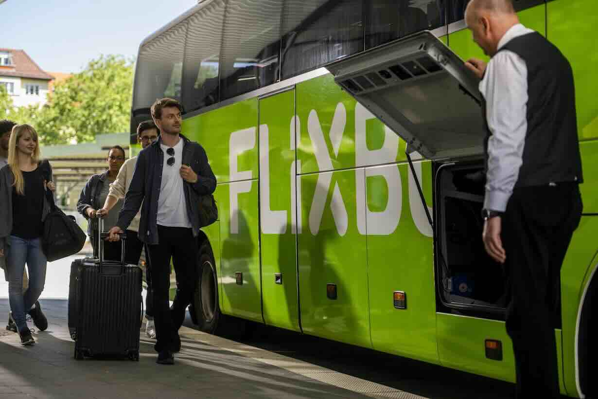 FlixBus potenzia i viaggi in Campania: parte l’iniziativa ‘Southisfaction’ per una mobilità green